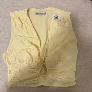 M plunging yellow Abercrombie top